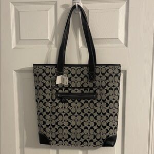 COACH NWT Style 6071 Black and White Laptop Tote Bag.